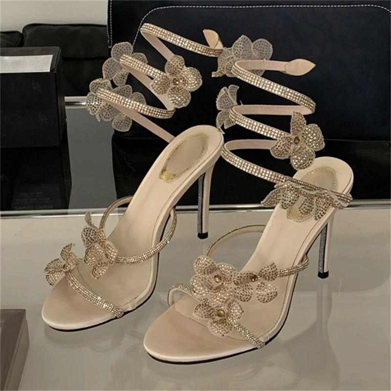 รองเท้าส้นสูงแบบเปิดนิ้วเท้า ส - Street Fashion Summer 2026 บทวิจารณ์และราคา