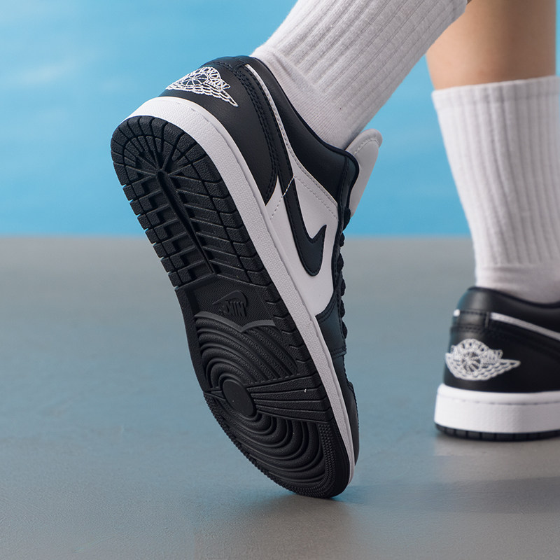 รองเท้าผ้าใบสเก็ตทรงเตี้ยสำหรั - Street Fashion Nike บทวิจารณ์และราคา